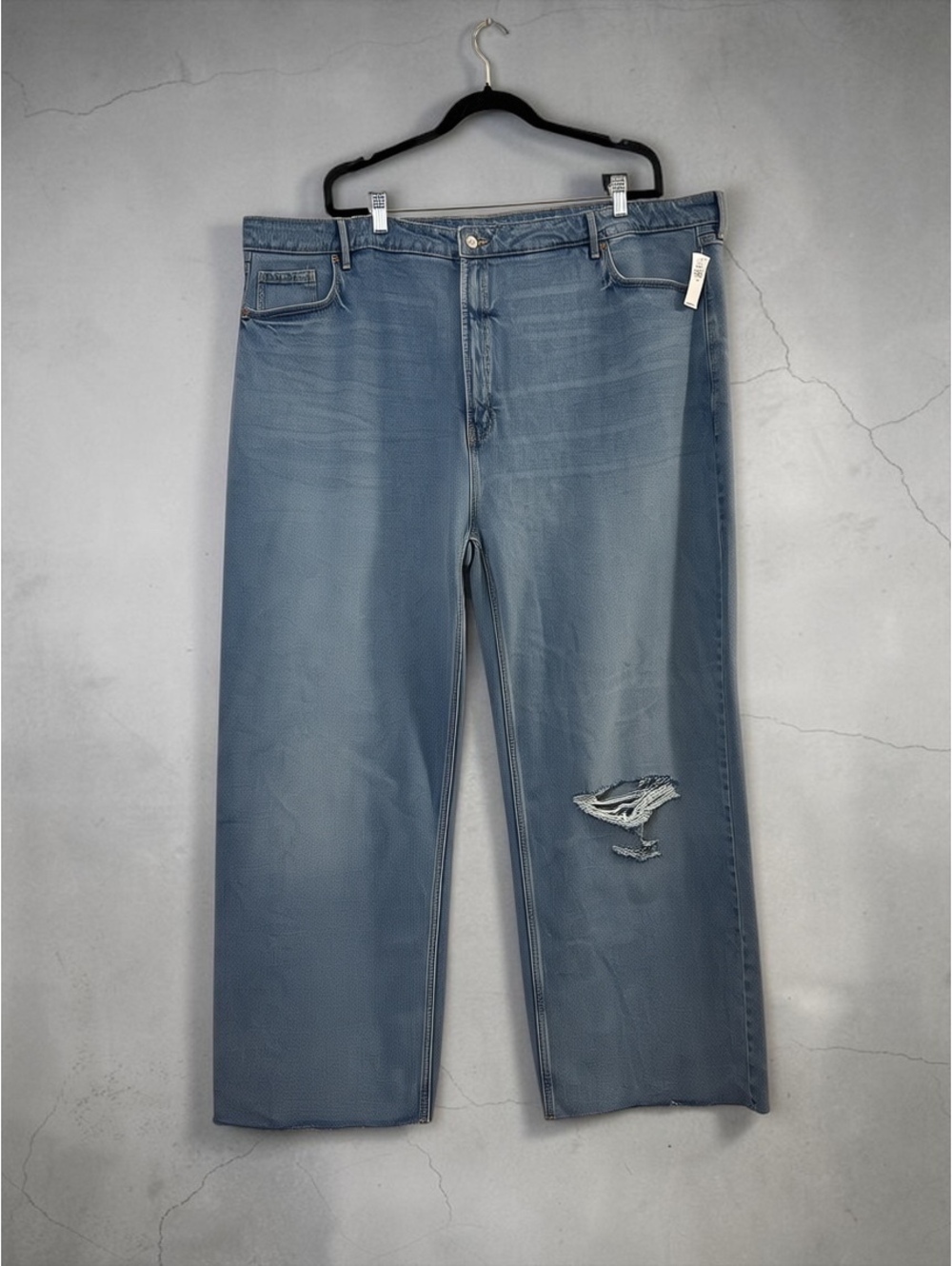 Old Navy Womens Size 30 Extra High Rise Wide Leg Jeans Light Wash Distressed NWT